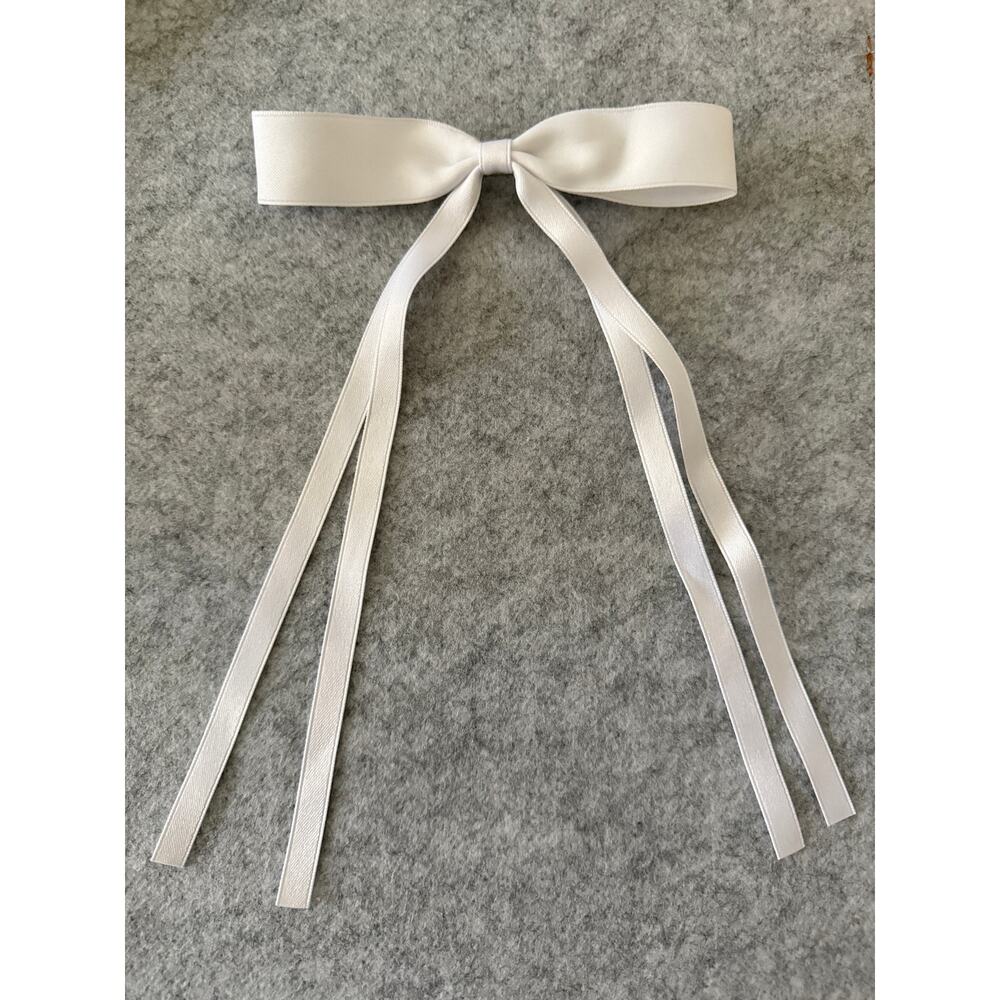 SHASHI REVOLVE NWOT The Girlie Bow Satin White Preppy Cottagecore Fairycoree